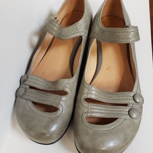 Miz Mooz gray Mary Jane shoes women's 11